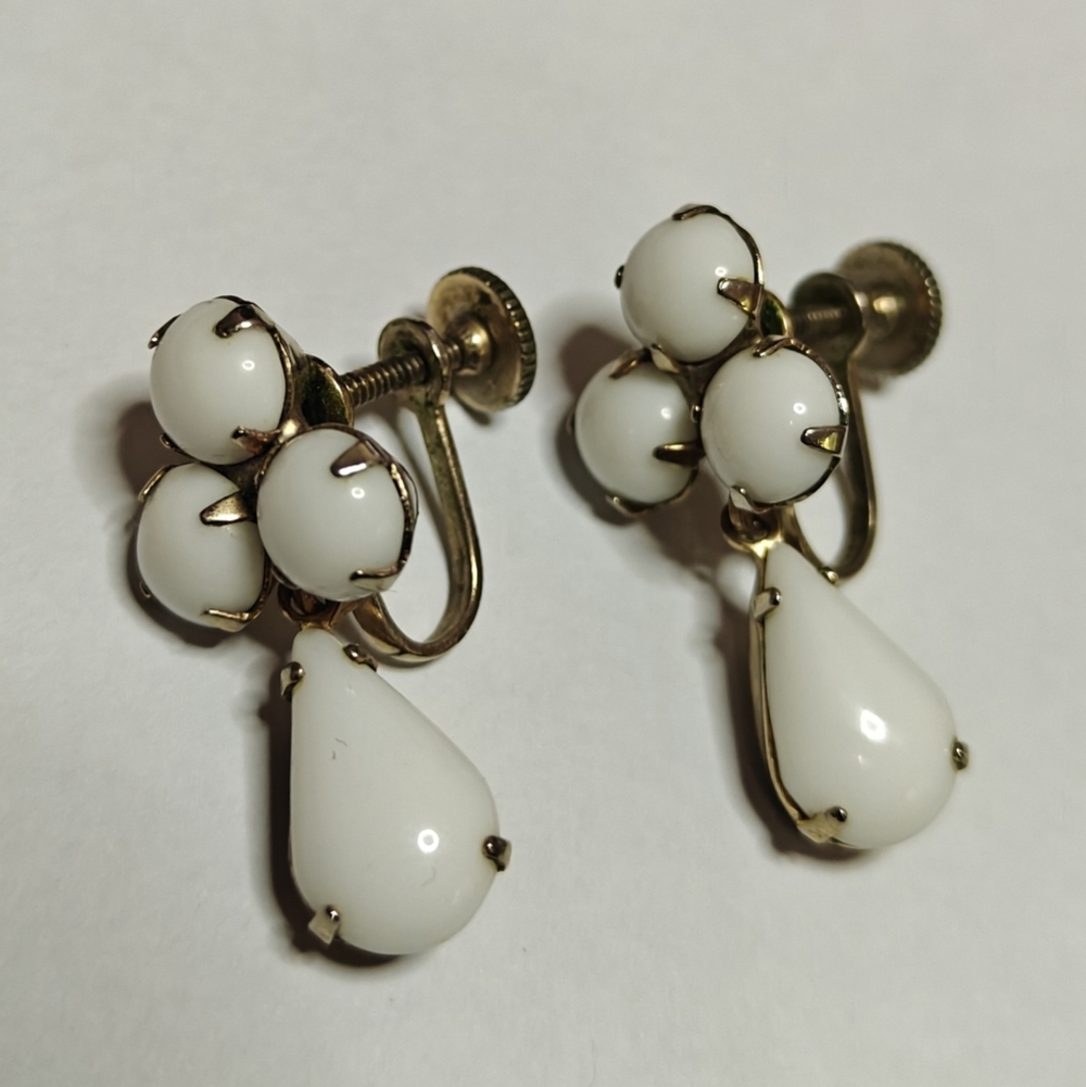 🇨🇦 Vintage Coro Dangling earrings